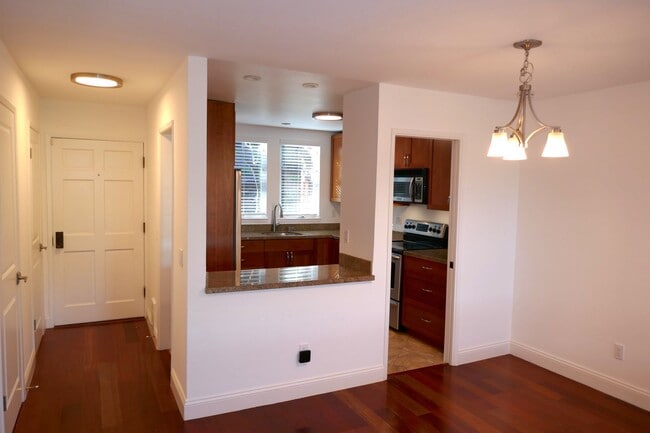 316 Donahue St in Sausalito, CA - Building Photo - Building Photo