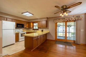 11 Keyes St in Warrensburg, NY - Building Photo - Building Photo