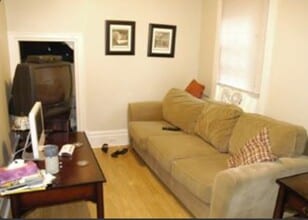 70 Waverley Rd in Toronto, ON - Building Photo - Building Photo