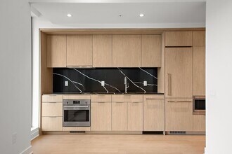 1200 Rue Drummond in Montréal, QC - Building Photo - Building Photo