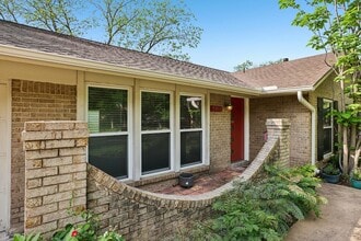 5900 Gateshead Dr in Austin, TX - Foto de edificio - Building Photo