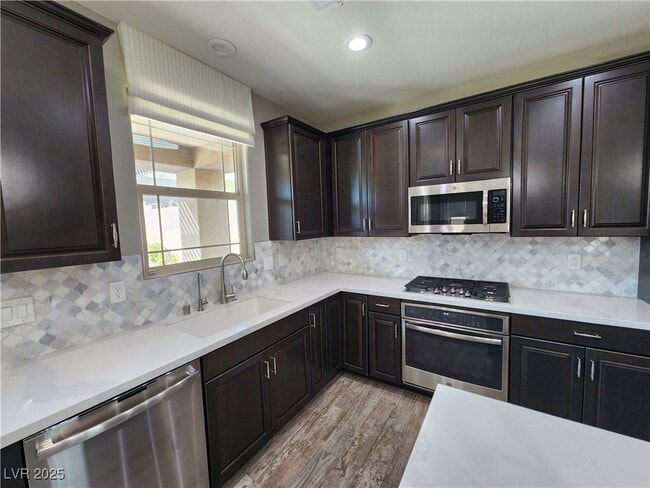 property at 921 Ariel Heights Ave