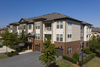 Velo Verdae Apartments in Greenville, SC - Building Photo - Building Photo