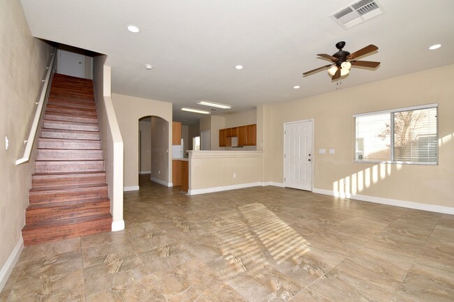8823 Roping Rodeo Ave in Las Vegas, NV - Building Photo - Building Photo