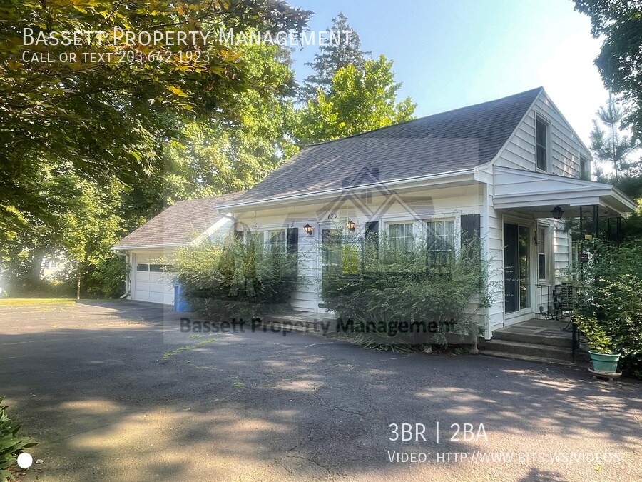130 Huntington St in Shelton, CT - Building Photo