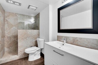 1701 Presidential Way, Unit A201 in West Palm Beach, FL - Building Photo - Building Photo