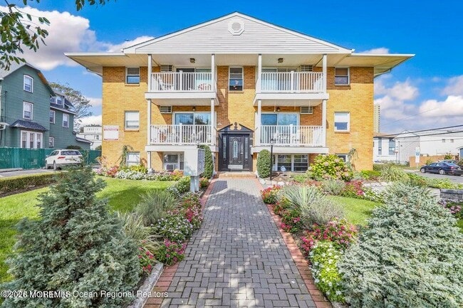 property at 301 Sixth Ave