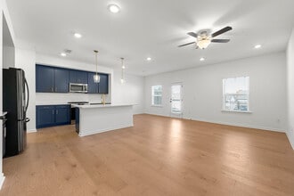 714 Rhone St in Cumming, GA - Building Photo - Building Photo