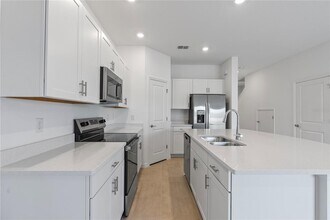2128 Hallier Cv in Wesley Chapel, FL - Building Photo - Building Photo