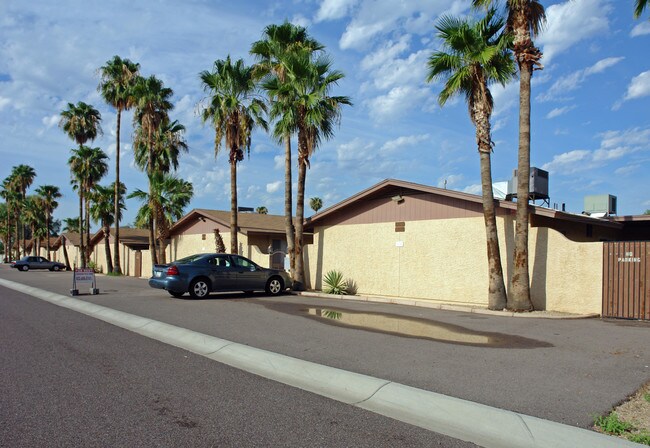 Gentle Acres in Phoenix, AZ - Foto de edificio - Building Photo