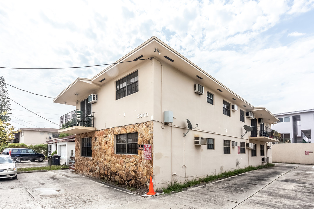 2940 NW 135th St in Opa Locka, FL - Building Photo