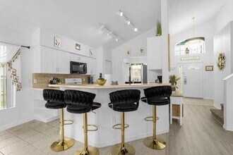 8067 White Crane Ct in Kissimmee, FL - Building Photo - Building Photo