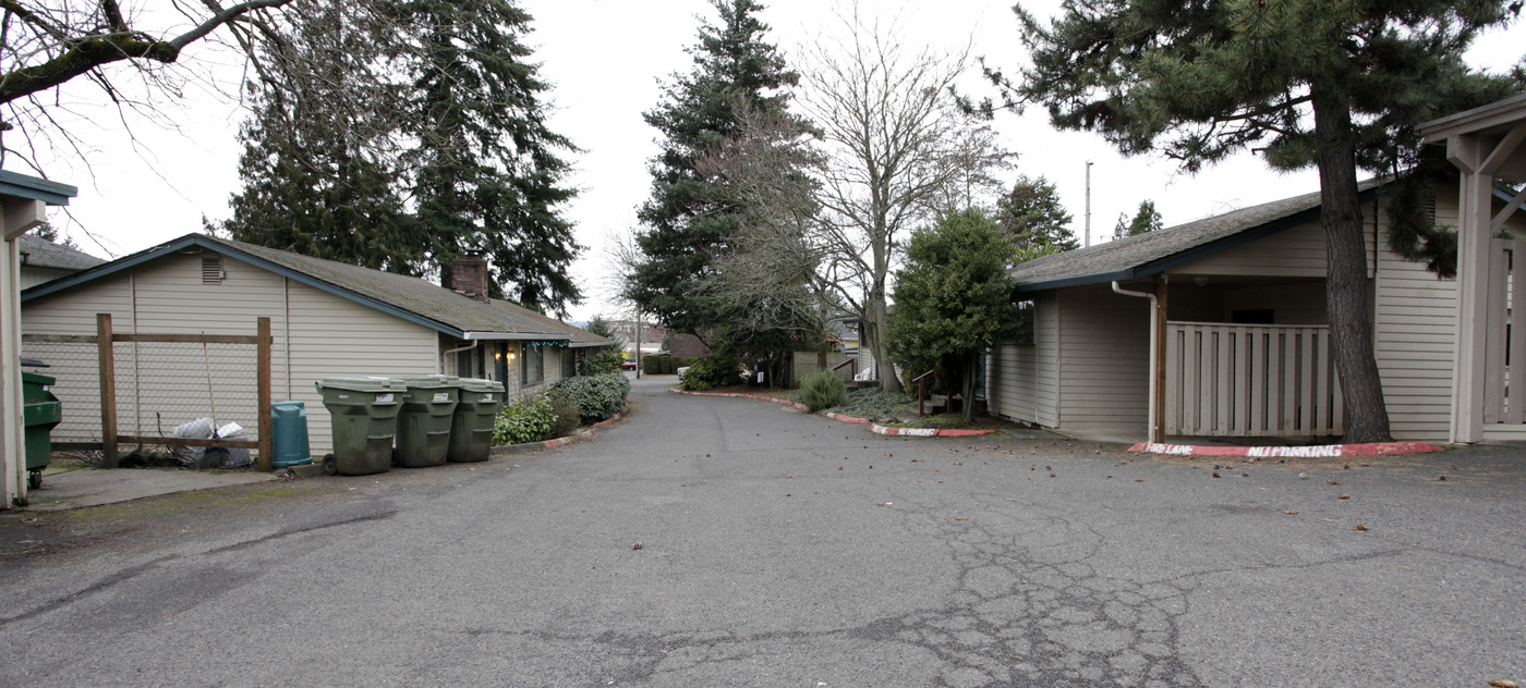 Sundew Apartments in Vancouver, WA - Building Photo