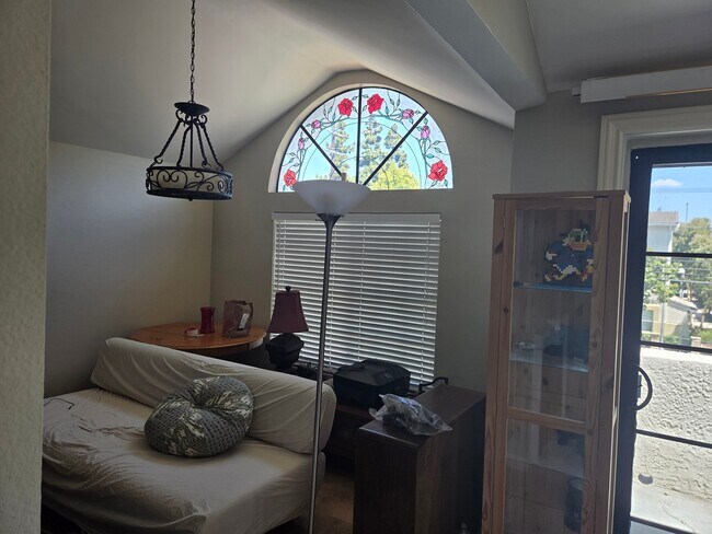 3271 Sawtelle Blvd, Unit 208 in Los Angeles, CA - Building Photo - Building Photo