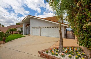 2735 Joaquin Dr in Burbank, CA - Building Photo