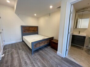 1028 Commonwealth Ave, Unit 103 in Boston, MA - Building Photo - Building Photo