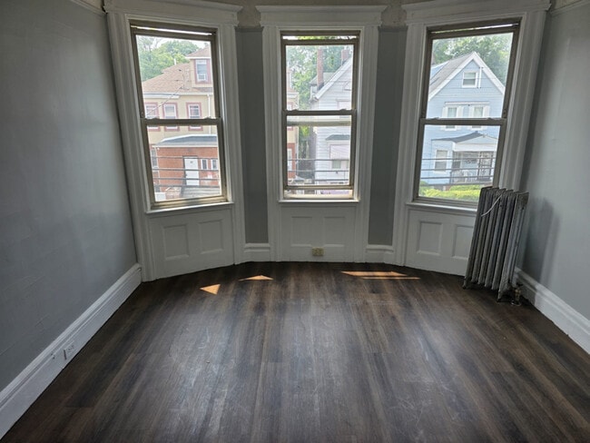 96 Cummings St in Irvington, NJ - Building Photo - Building Photo