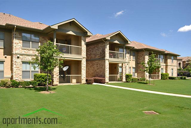 Stone Lake in Grand Prairie, TX - Building Photo - Building Photo