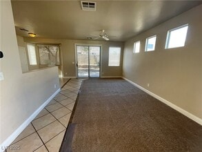 5947 Silver Trace Ct in Henderson, NV - Building Photo - Building Photo