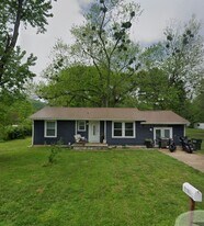 1115 N Dennis Ave in Jasper, TN - Building Photo