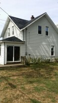 120 Creek Rd in Keansburg, NJ - Building Photo