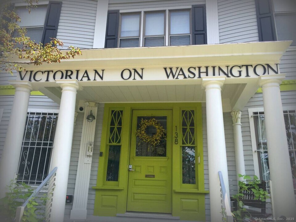 134 Washington Ave in Bridgeport, CT - Foto de edificio