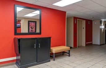 Furnished Studio-Detroit - Ann Arbor - Bri in Ann Arbor, MI - Building Photo - Building Photo