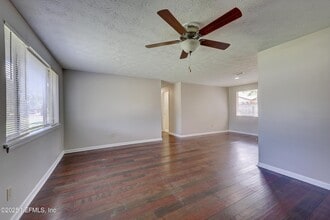 4150 Lazy Hollow Ln N in Jacksonville, FL - Building Photo - Building Photo