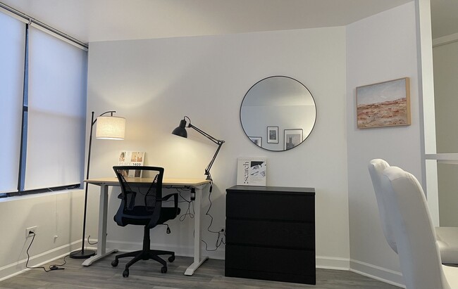 property at 345 E Eastgate Pl