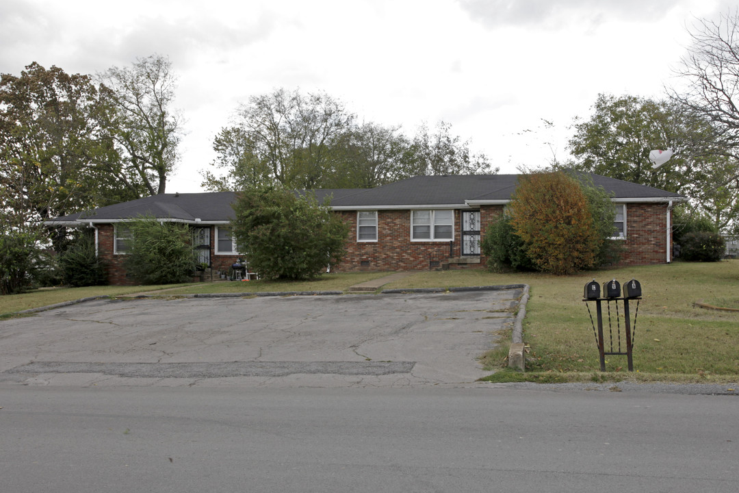 622 Croley Dr in Nashville, TN - Foto de edificio