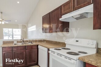 148 N Ridgewood Ave in Daytona Beach, FL - Building Photo - Building Photo