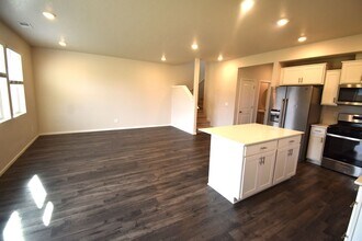 4850 Milo Ct NE in Salem, OR - Building Photo - Building Photo