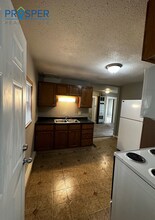 908 S Farwell St in Eau Claire, WI - Building Photo - Building Photo