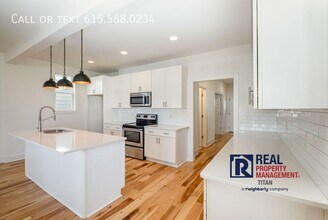 5317 Indiana Ave in Nashville, TN - Building Photo - Building Photo