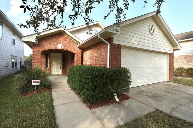 19114 Yellow Thrush Dr in Cypress, TX - Building Photo - Building Photo