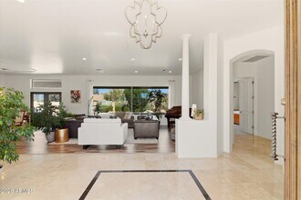 8044 E Tether Trail in Scottsdale, AZ - Building Photo - Building Photo