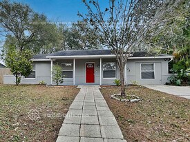 6203 Frost Dr, Unit 2401 in Tampa, FL - Building Photo