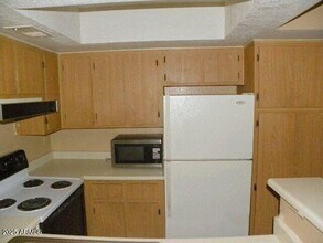 3601 W Tierra Buena Ln in Phoenix, AZ - Building Photo - Building Photo