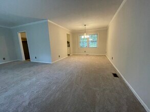 314 Brandywine Rd in Chapel Hill, NC - Building Photo - Building Photo