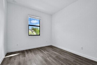 702 Stellar Ct in Pompano Beach, FL - Building Photo - Building Photo