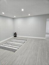 2010 NE 33rd St in Lighthouse Point, FL - Building Photo - Building Photo