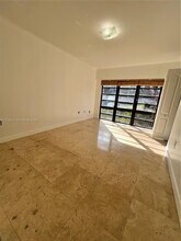 4970 NW 102nd Ave in Doral, FL - Building Photo - Building Photo