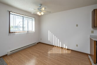 Citi Park Apartments in Fargo, ND - Building Photo - Interior Photo