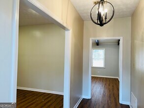 402 Camelot Dr in Lagrange, GA - Building Photo - Building Photo