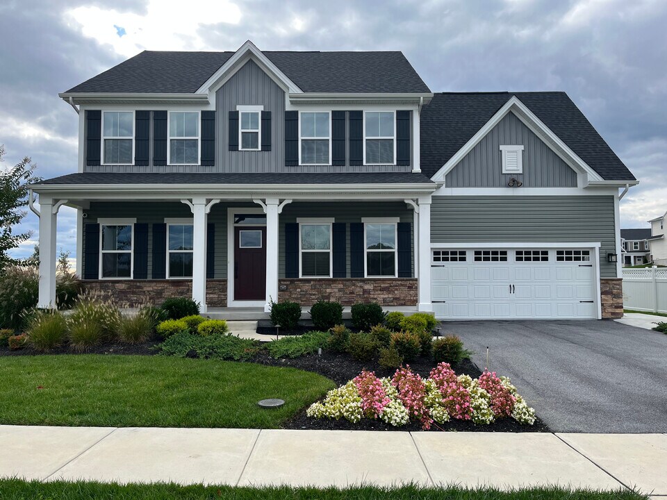 1435 Alexandra Ln in Harrisburg, PA - Building Photo