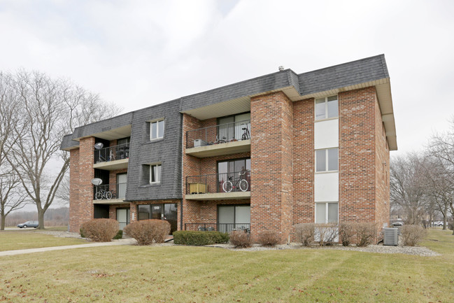 Heritage Manor in Orland Park, IL - Foto de edificio - Building Photo