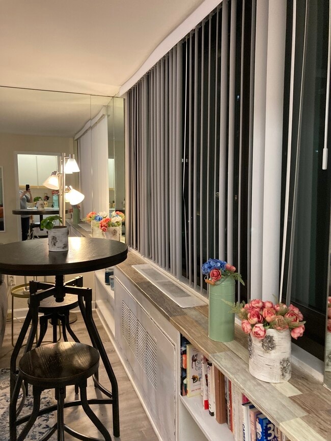 1021 Arlington Blvd, Unit 436 in Arlington, VA - Building Photo - Building Photo