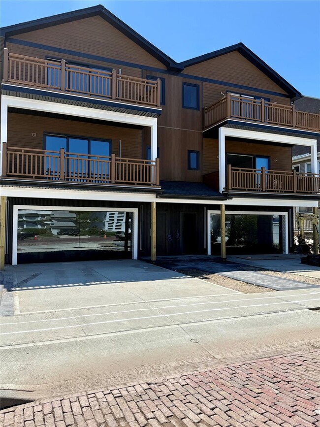 property at 622 W Penn St