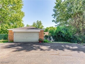 1038 Saxon Ave in Akron, OH - Building Photo - Building Photo