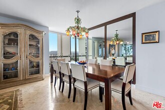 2222 Ave of the Stars in Los Angeles, CA - Building Photo - Building Photo